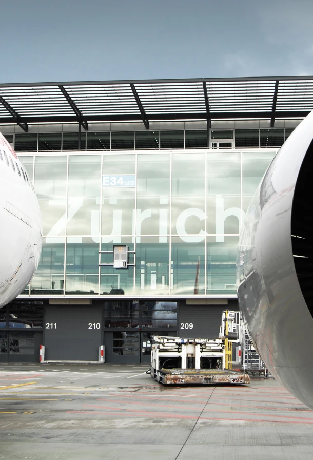 SWISS WorldCargo certified staff handling pharmaceutical cargo at Zurich Hub